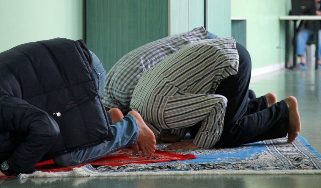 Preghiera musulmani Garofalo